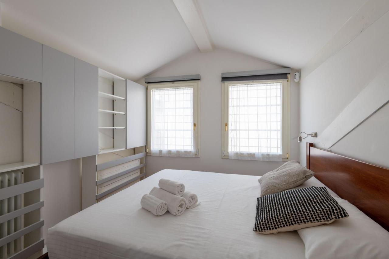 Milano Apartments Voghera Ngoại thất bức ảnh